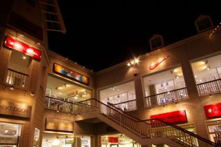 bayside_outlet_07.jpg