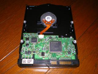 hdd_0703_hgst_02.jpg