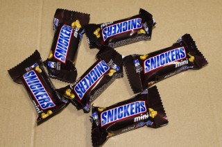 snickers-01